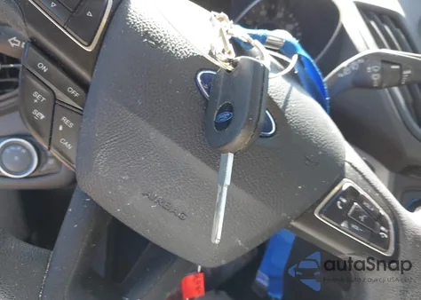 2017 Ford Escape Se z USA, uszkodzony, nr VIN 1FMCU0GD1HUB01137